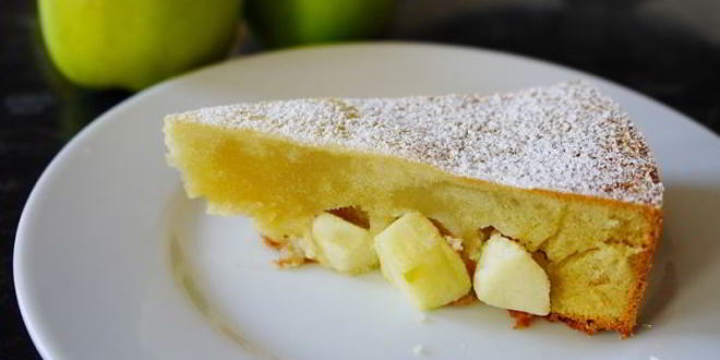 Рецепт шарлотки — воздушного яблочного пирога