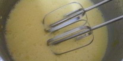 Шаг 1: яблочно-грушевой шарлотка