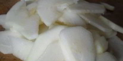 Шаг 3: яблочно-грушевой шарлотка