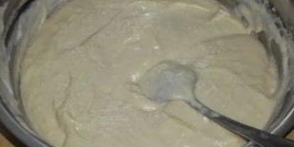 Шаг 6: заливной шарлотки с луком