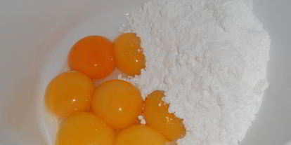 Шаг 2: шоколадна-кофейного рулет