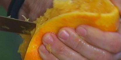 Шаг 2: быстрого яблочного штруделя с изюмом, миндалем и корицей