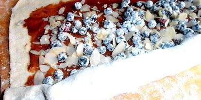 Шаг 8: чернично-сливочного штрудель