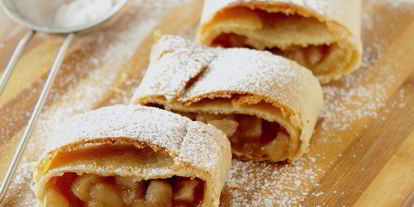 Шаг 9: штруделя из творожного теста с яблоками и клюквой