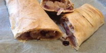 Шаг 12: штруделя с грушей и яблоком