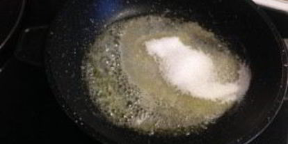 Шаг 3: штруделя с грушей и яблоком