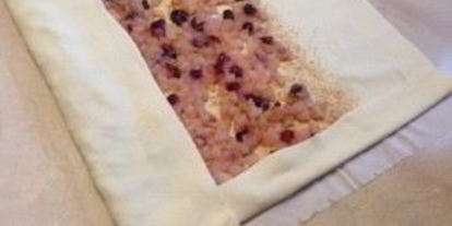 Шаг 8: штруделя с грушей и яблоком