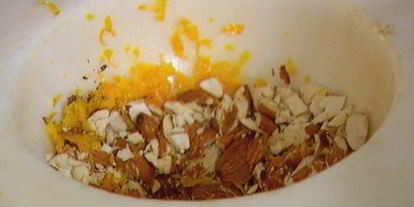 Шаг 6: штруделя с тыквой, изюмом и вяленой вишней