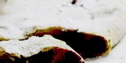 Шаг 11: штруделя с вишней из слоеного теста