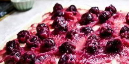 Шаг 9: штруделя с вишней из слоеного теста