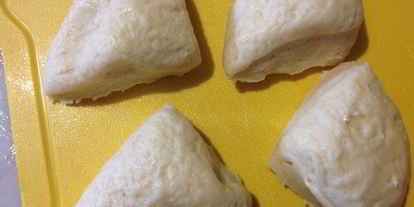 Шаг 4: штруделя с яблоками и вишней