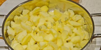 Шаг 2: штруделя с яблоками из лаваша