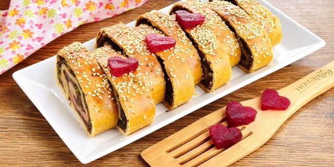 Рецепт штруделя со свеклой, сыром и шпинатом