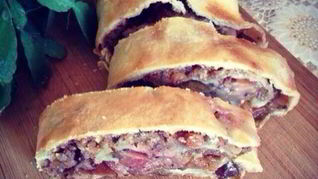 Рецепт Сливового штруделя