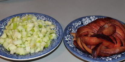 Шаг 3: ванильного штруделя с яблоком, сливами и творогом