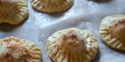 Шаг 3: слоек с бананом и пастилой