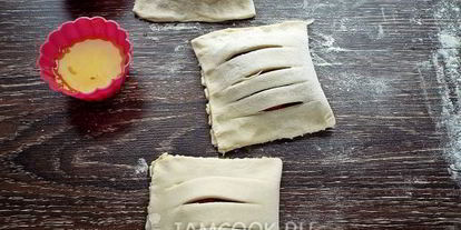 Шаг 8: слоек с клубникого иза слоеного тест