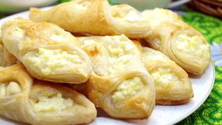 Рецепт Слоек с творогом Любимые