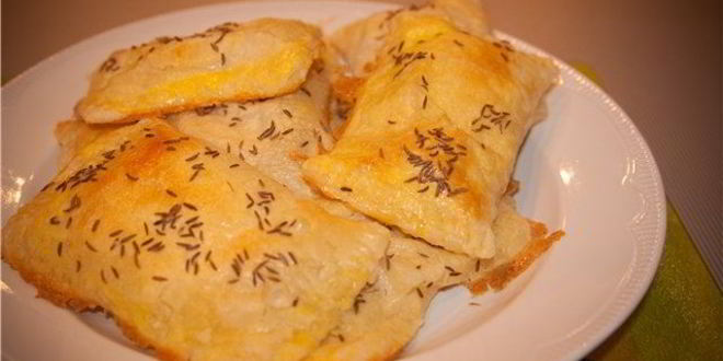 Рецепт слоек с ветчиной и сыром