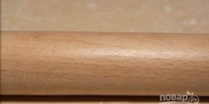 Шаг 5: слоек с яйцома и лукома