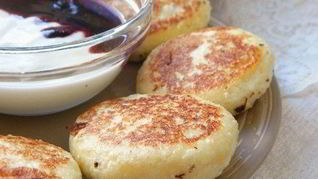 Рецепт Полезных сырников с хлопьями