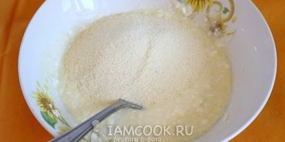 Шаг 7: пышных сырников с манкой