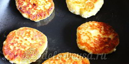 Шаг 5: сырников из творога с яблоками