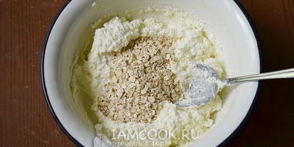 Шаг 4: сырников с овсяными хлопьями без муки