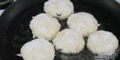 Шаг 5: сырников с яблоком и сухофруктами