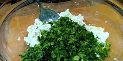 Шаг 5: сырников с зеленью