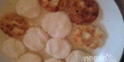 Шаг 3: сырников творожных с манкой