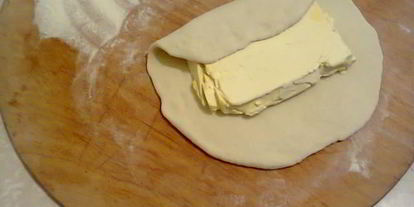 Шаг 2: слоеного теста