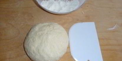 Шаг 1: теста для пышек на кефире