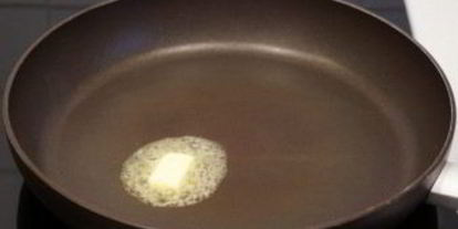 Шаг 4: теста на блины на молоке