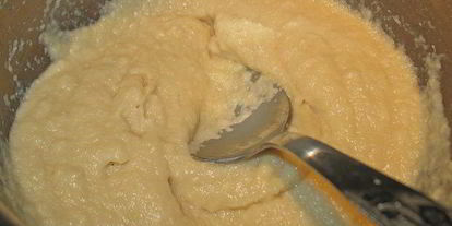 Шаг 17: медовика под яблочно-карамельной вуалью