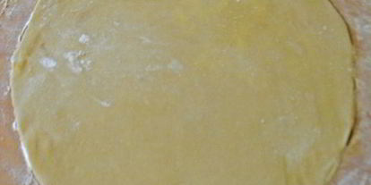 Шаг 8: медовика под яблочно-карамельной вуалью