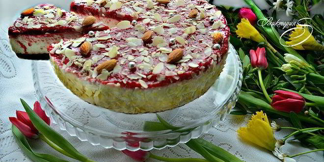 Рецепт миндального торта с малиной