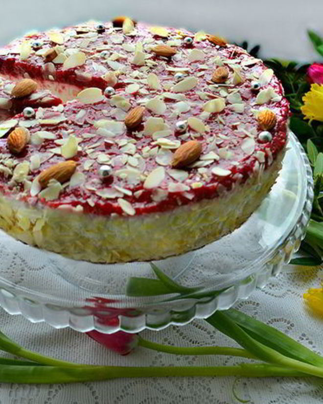 Рецепт миндального торта с малиной