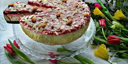 Шаг 13: миндального торта с малиной