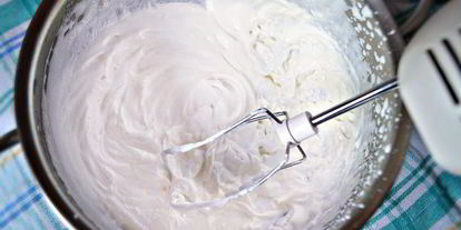 Шаг 5: миндального торта с малиной