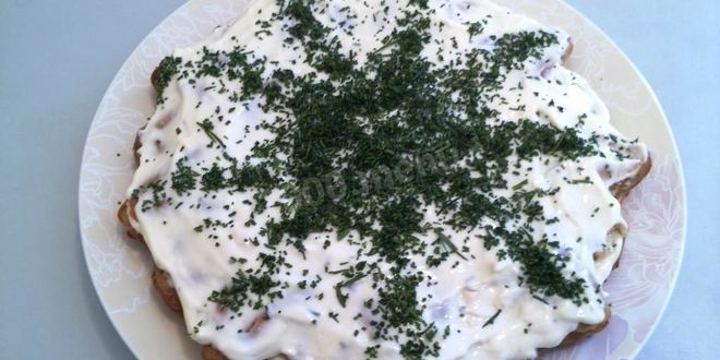 Рецепт мясного торта с сырным кремом
