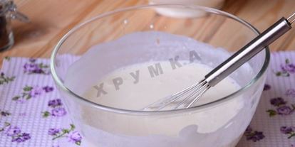 Шаг 4: торта из крекера и сметаны без выпечки