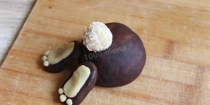 Шаг 9: торта пасхального заяц