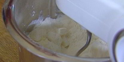 Шаг 2: торта с грецкими орехами