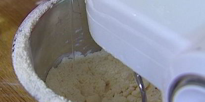 Шаг 3: торта с грецкими орехами