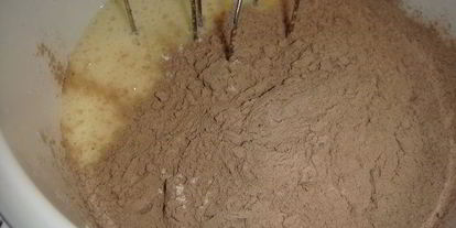 Шаг 3: торта темного ларри