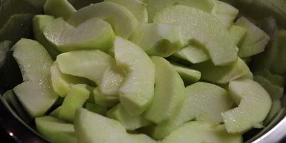 Шаг 11: яблочного торта с карамельным баварским муссом с корицей