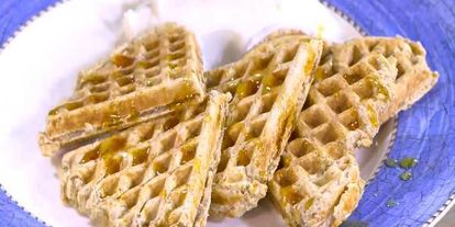 Шаг 2: гречишных вафель с фруктами и йогуртом