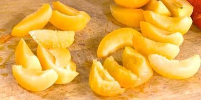 Шаг 3: гречишных вафель с фруктами и йогуртом