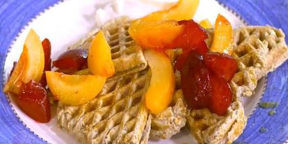 Шаг 5: гречишных вафель с фруктами и йогуртом